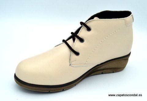 Pepe Menargues 20676 beige