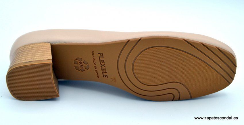 Duit 9153 beige. Suela flexible.