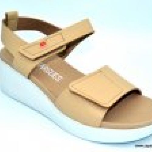 Pepe Menargues 10543 beige