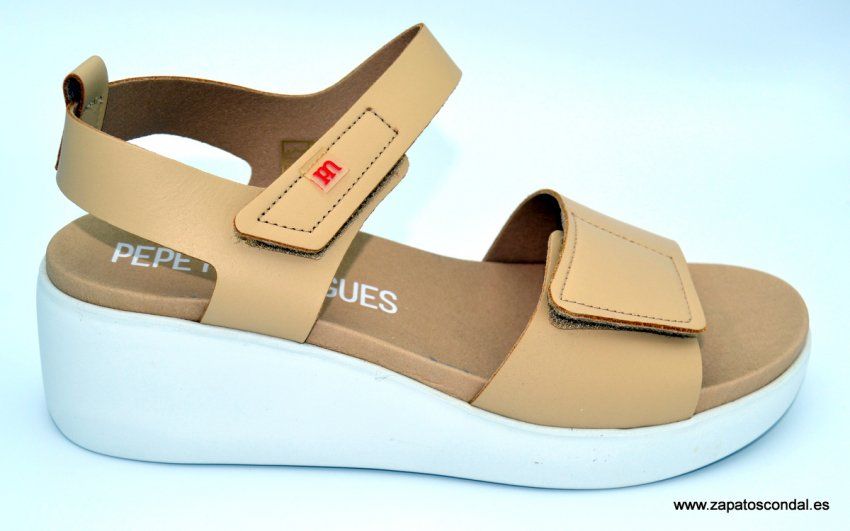 Pepe Menargues 10543 beige