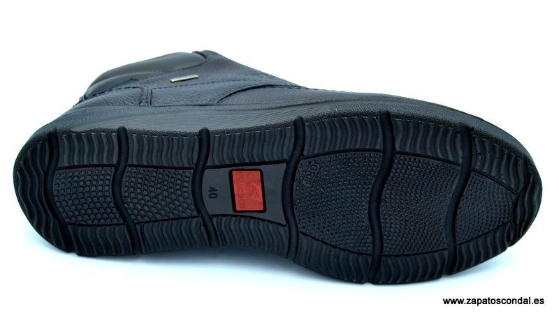 Fluchos F1311 suela cosida antideslizante.